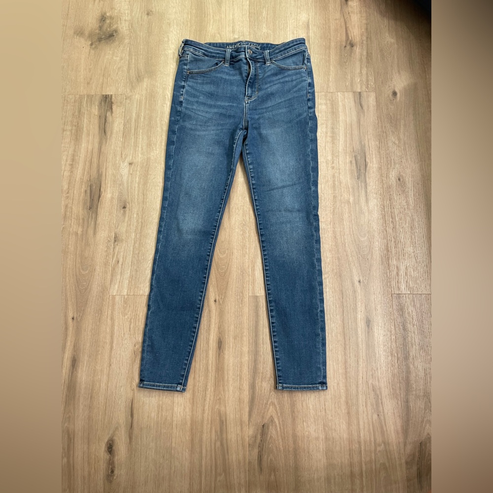 American Eagle Outfitters Classic Blue Jeans